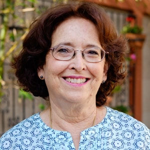 Vera Alvarez-min
